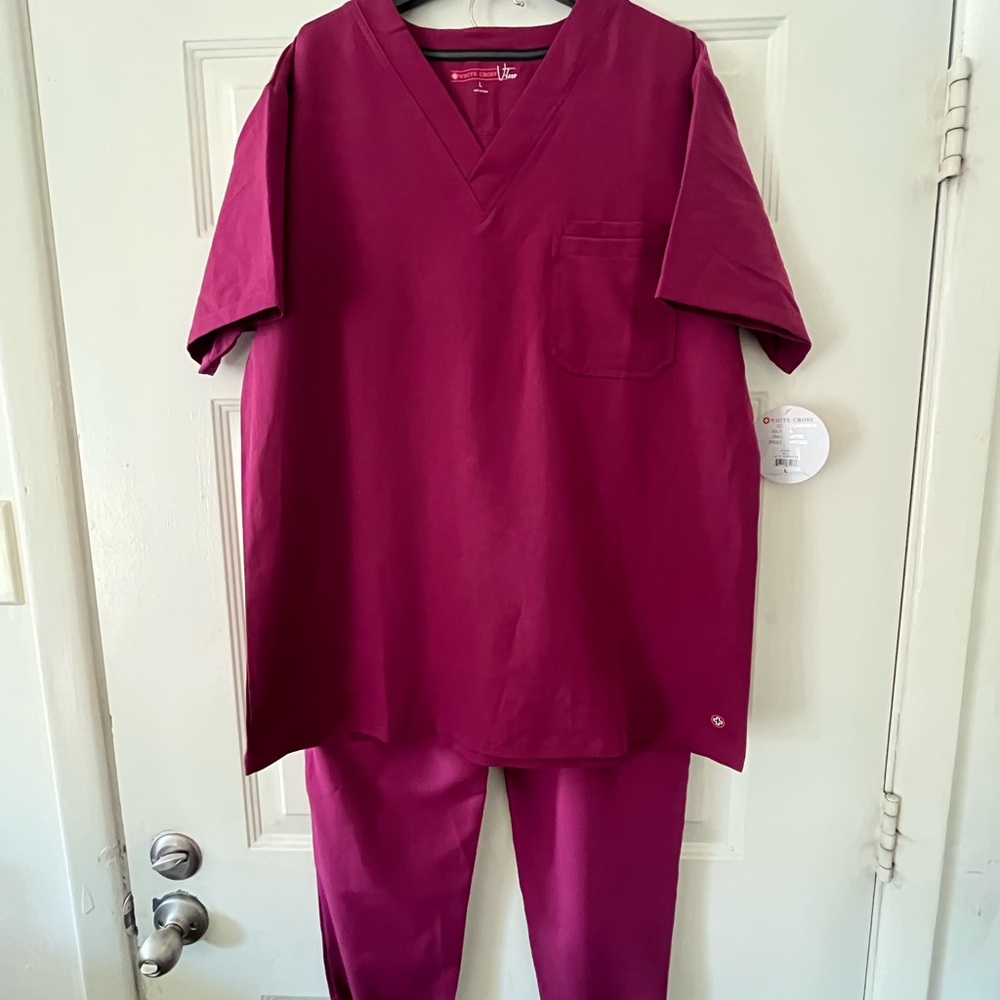 White Cross V-Tess Maroon Top
